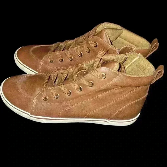 Size 7 Cat and Jack Brown High Tops w Zip Side. New Without Box. - Picture 2 of 8